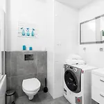 Wrocapartments Starcenter - Parking Free Apartman