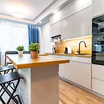 Wrocapartments Starcenter - Parking Free דירה