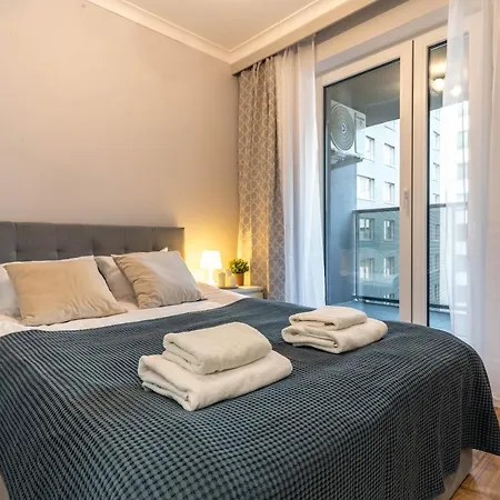 Wrocapartments Starcenter - Parking Free Apartment