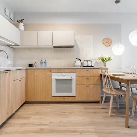 Wrocapartments Starcenter - Parking Free Apartment
