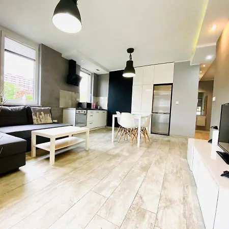 Wrocapartments Starcenter - Parking Free Breslau